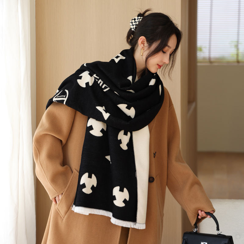 Women s Classic Letter Pattern Scarf Black And White Card Color Imitation Cashmere Shawl Scarf Versatile Fashion Accessories For Autumn And Winter Wea
