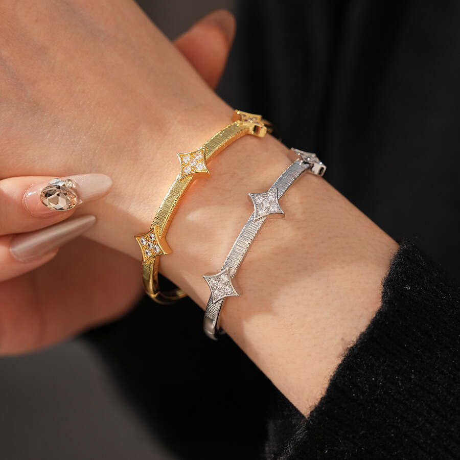 Designer luxury bangle Real Gold Plated Zircon Starburst shine Fashionable Light High-end Bracelet Design Sense Niche Versatile Jewelry