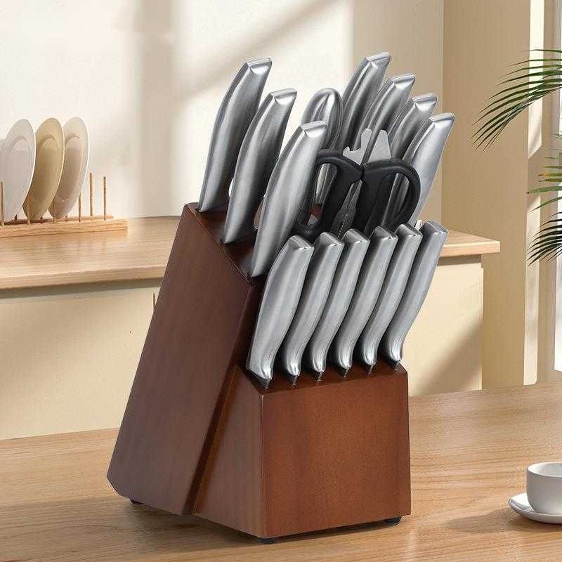 Stainless steel kitchen knife set - 16-piece set for home use, featuring multi-functional cutting knives and a wooden knife holder.X250125