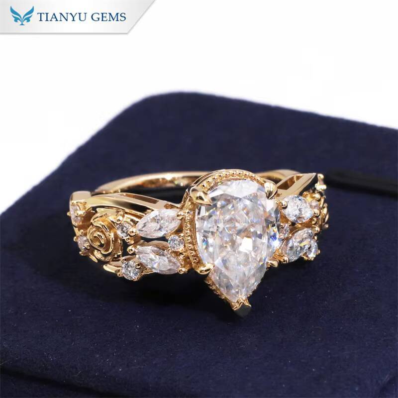 Tianyu Shining 8x12mm 4CTW Pear Cut Moissanite Diamond Solid Gold Rose Band 10K 14K 18K Milgrain Engagement Ring Wedding Gifts