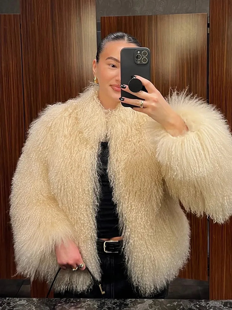 Fashion Solid Plush Faux Fur Coat Women Elegant Warm Long Sleeves Loose Jacket Lady Winter Chic High Street Outerwear 251028