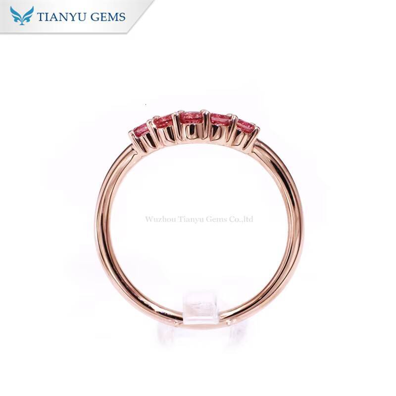 Tianyu Gems Color Gemstone Pigeon Blood Lab Ruby with Gray Mossanite Lab Diamond Rose Gold Rings Set for Women