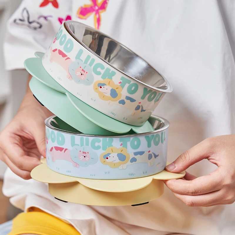 Single pet feeding bowl with large pet feeding capacity Removable design for easy cleaning Essential for home petspet bowl J251113