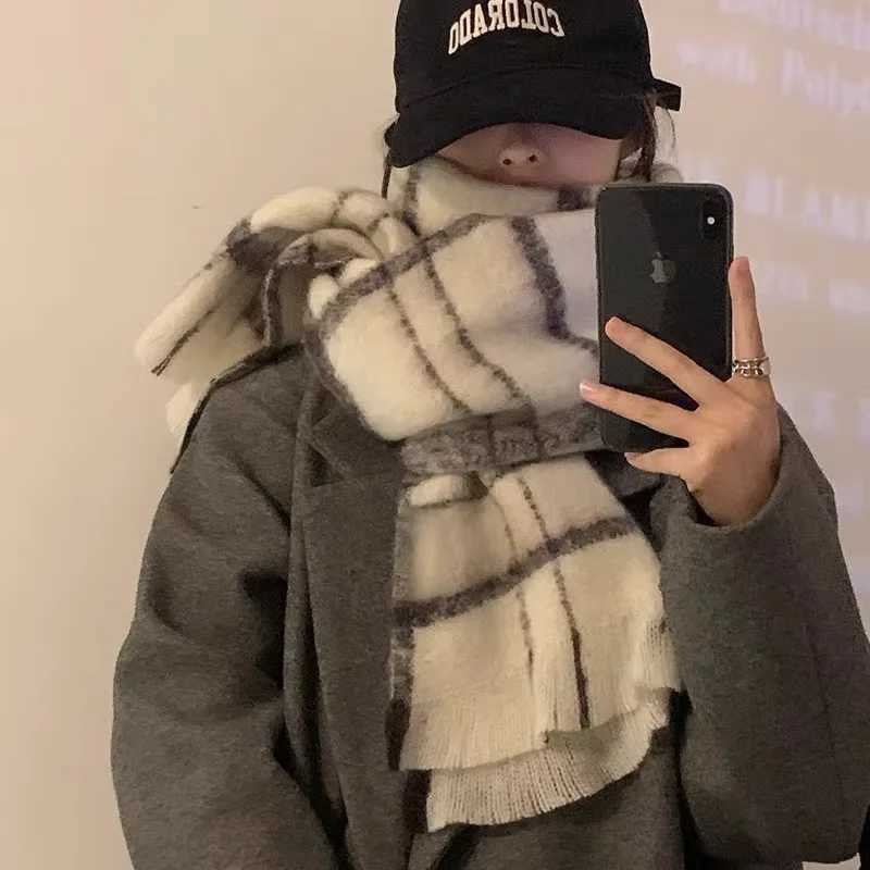 2025 New Fashionable and Versatile Scarf Thickened and Warm Plaid Shawl for Winter Gentle and Versatile Neck WarmerW251030