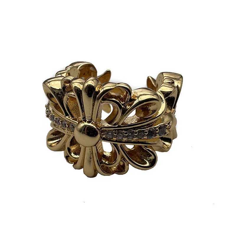 2025 hot selling ring Thai silver plated with 22K diamond inlaid open cross flower cross does not fade niche highend feelW251030