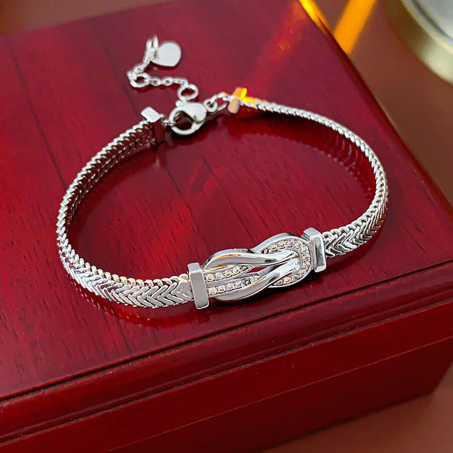 Designer luxury bangle Encrusted U Shaped Trapezoidal Heart Light High End Exquisite Bracelet Personality Minimalist Style Jewelry