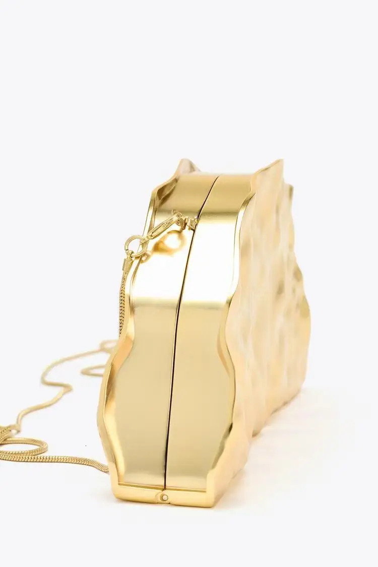 Metal fan shell clutch purse for women gold color evening wedding party handbag with snake strap 251030