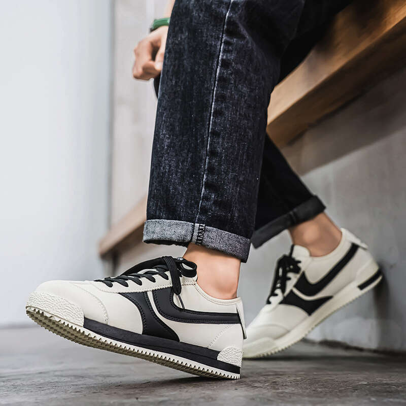 2025 New Spring and Autumn Ultra Lightweight American Style Solid Color Dopamine Soft Sole Versatile Casual Men's Shoes