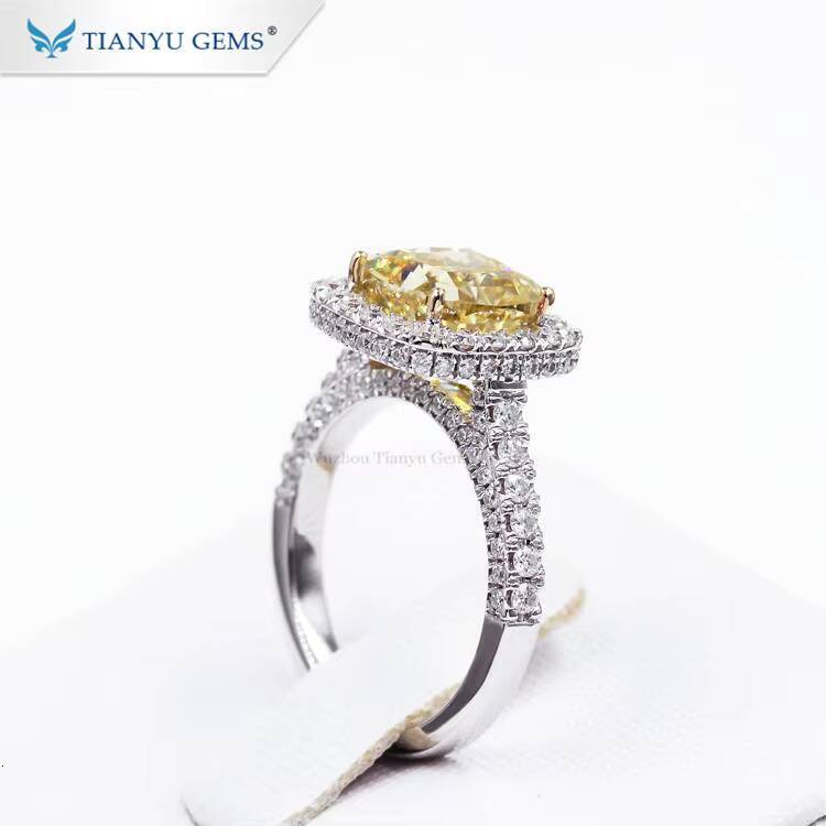 Tianyu Gems 8mm Cushion Crushed Ice Cut Vivid Yellow Moissanite halo Ring Women 18k 14k 10k White Gold Rings Customized Jewelry