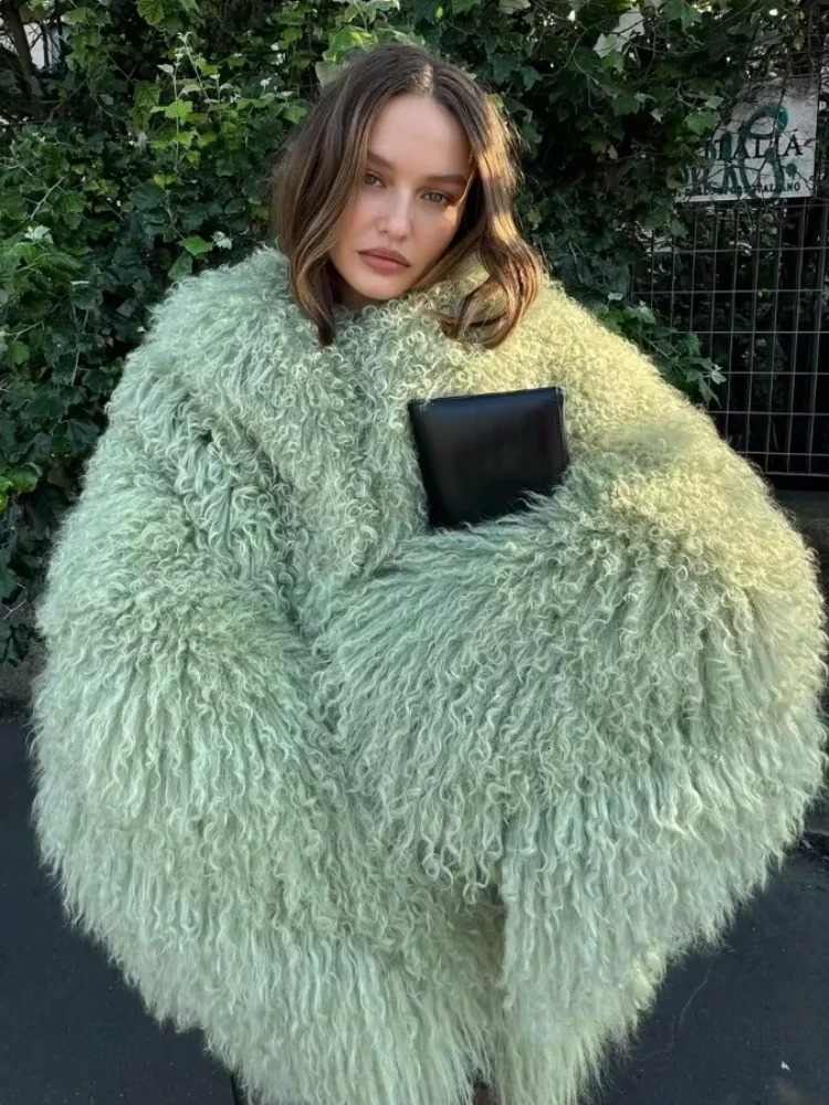 Fashion Solid Plush Faux Fur Coat Women Elegant Warm Long Sleeves Loose Jacket Lady Winter Chic High Street Outerwear 251028