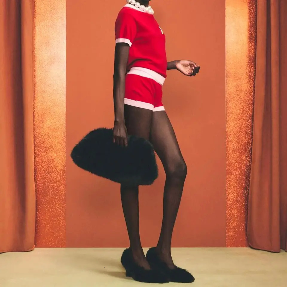 FAUX FUR ENVELOPE BAG Clutch Prom Bag Fashionable Fluffy Handbag Purses for Women Elegant 251030