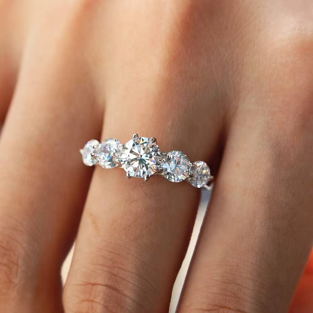 5 Stone Moissanite D VVS Lab Created Women Jewelry 18K White Gold Plated 925 Sterling Silver Wedding Band Ring for Women