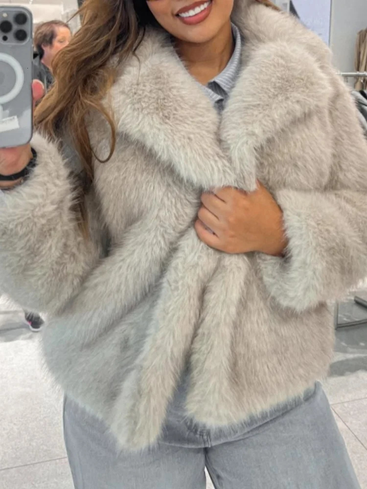 Autumn Winter Top Clothing Women Fashion Thickened Warm Faux Fur Coat Female Long Lapel Fake Fur Jakcet Lady Ourterwear 251028