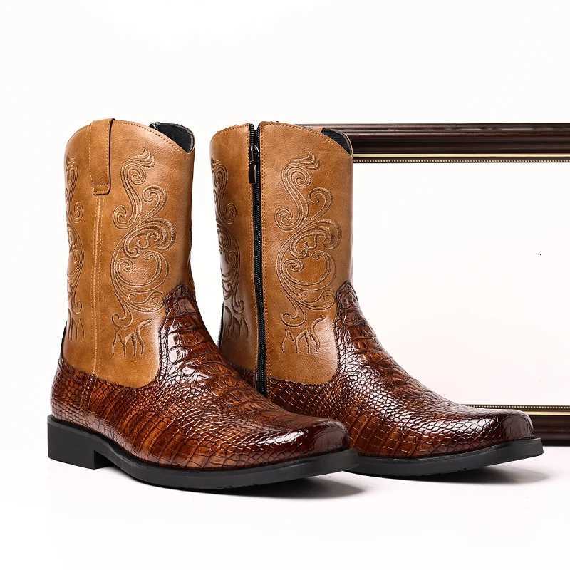 Classic Mens Boots Retro Cycling Boots Mens Leather Embroidered Motorcycle Boots Mnes Essential for Going Out on The Street Z251029