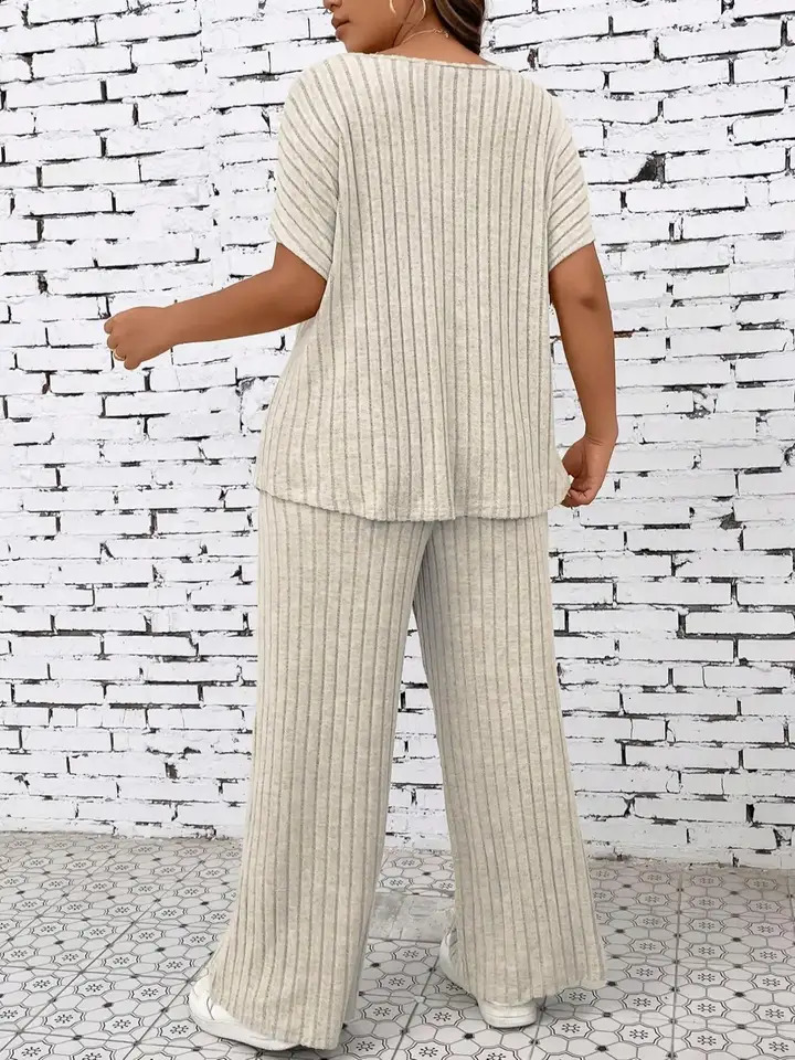 2 Counts Womens Plus Size Textured Batwing Sleeve Tee Elastic Waist Pants Set Casual Short Sleeve Tshirt Straight Leg Tro 251029