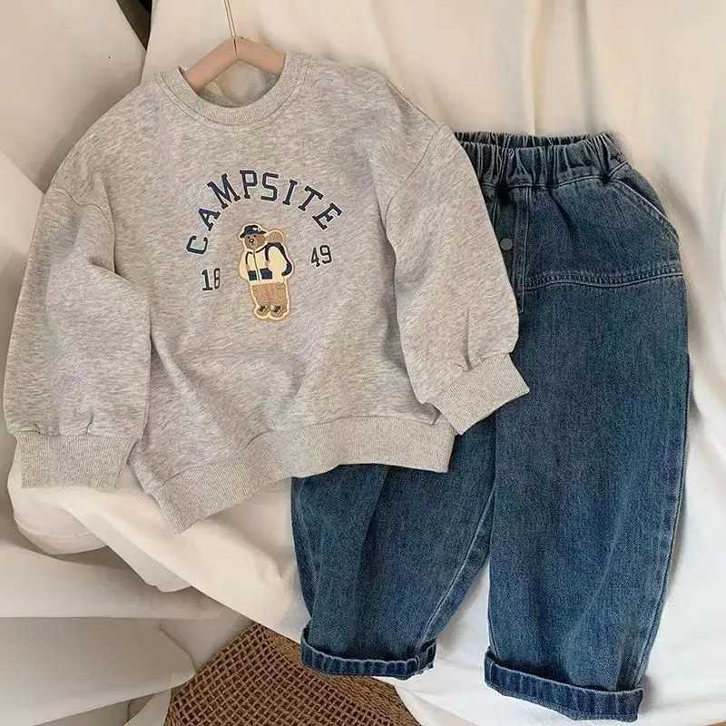 Korean Autumn Kids Babys Boys Sweatshirt Round Collar Bear Letter Print Toddler Boys Pullovers Casual Children Boy Slong SleevesT251030