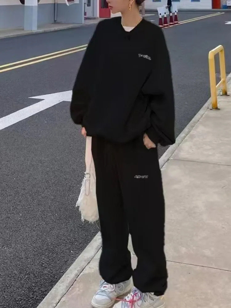 Sporty Womens Suits Long Pants Sets Autumn Print Sudaderas De Mujer Two Piece Set Outfit Tracksuit Oneck Casual Trousers Sets 251029