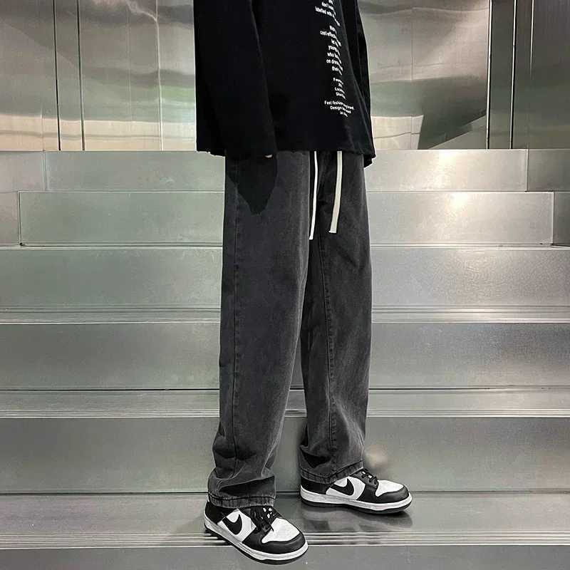 American Trendy Distressed Washed Jeans for Men Loose Fit Spring Vintage Style Split Design Slimming Pants J251030