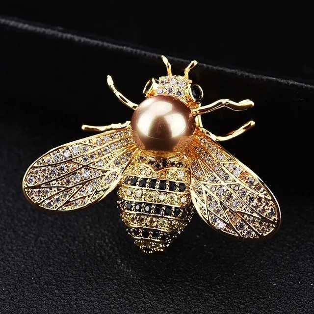 Brand Design Insect Series Brooch Women Men Delicate Little Bee Brooches Crystal Rhinestone Pin Brooch Jewelry Gifts For Girl Y251029
