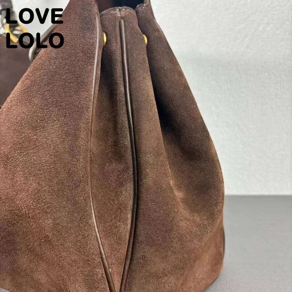 Suede Leather Tote for Women Large Capacity Cowhide Shoulder Bag Designer Lock Satchel Chic Soft Nubuck Crossbody Purse