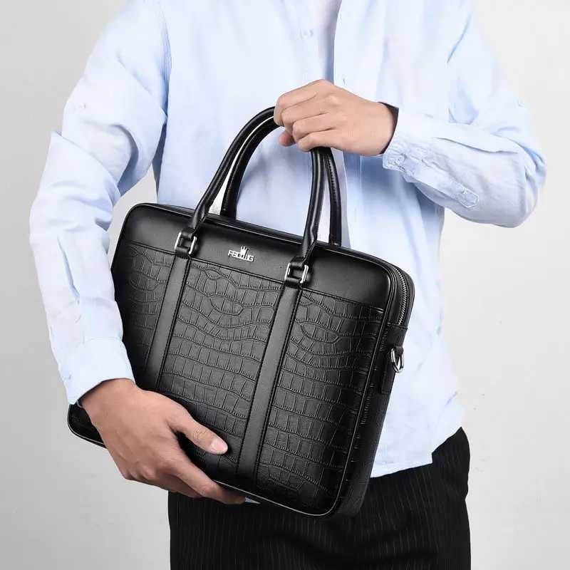 2023 Luxury Alligator Split Leather Business Mens Briefcase M Briefcase Shoder Bag Men Messenger Laptop Cputer Bags Y251011
