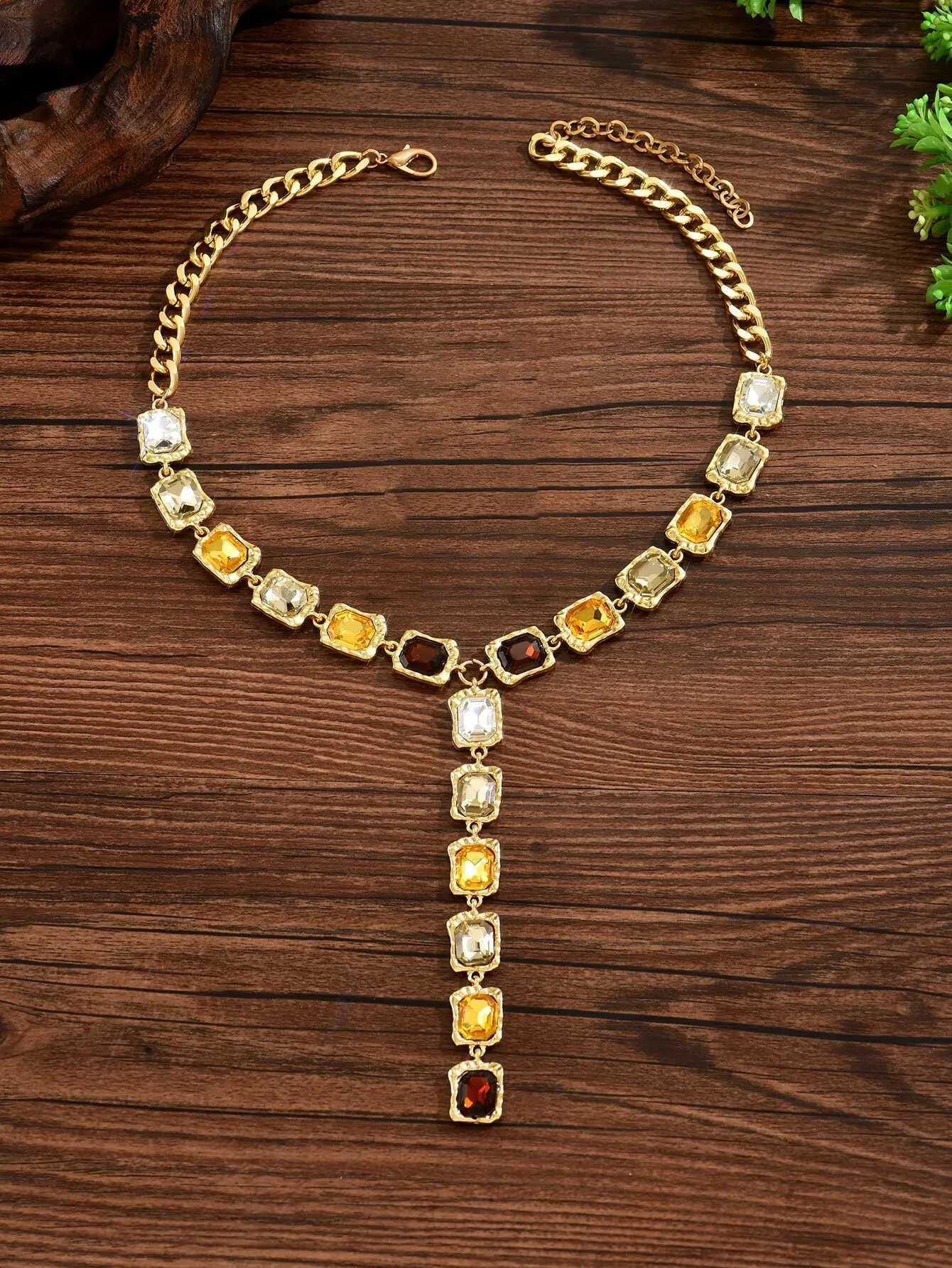 Retro YShaped Long Womens Necklace Fashionable Chunky Chain with Geometric Pendant Bohemian Style Fashion Jewelry AccessoryXJ251030