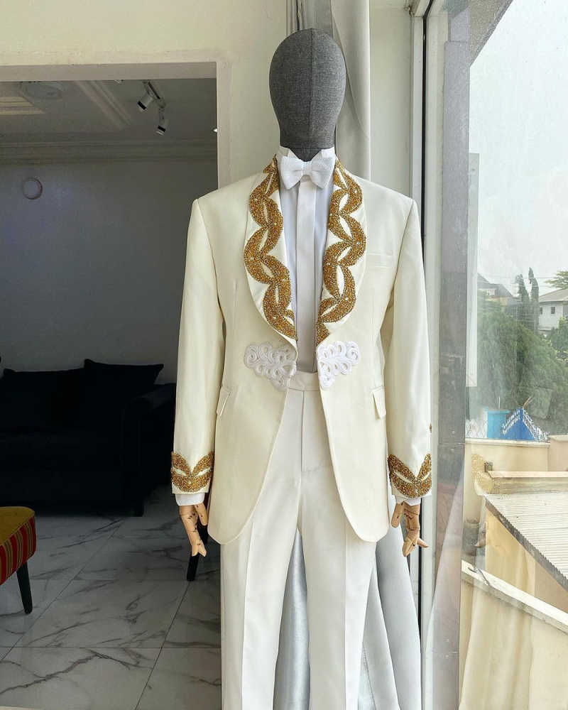Elegant Wedding Tuxedos Beaded 2 Piece Set Jacket Pants Men Suit Exquisite Shawl Lapel Evening Bride Groom Coat Customized