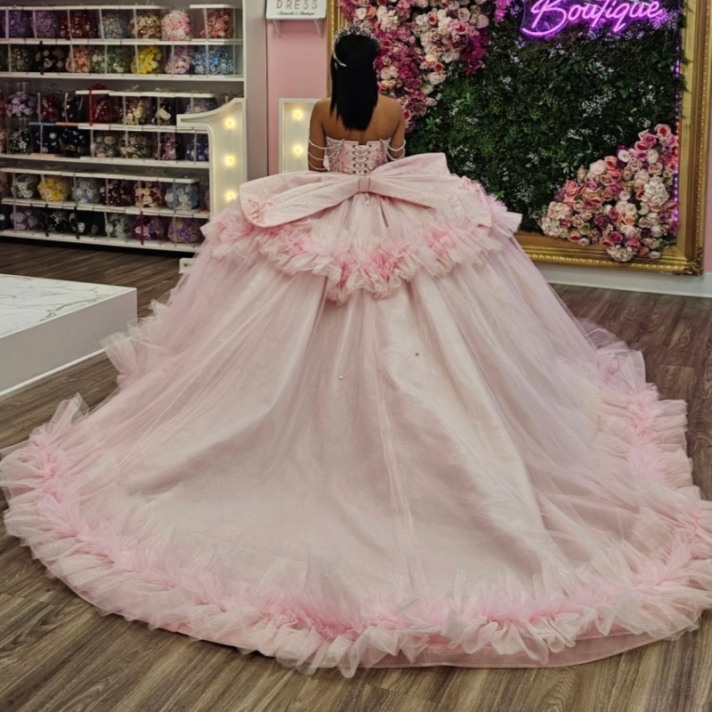 Linght Pink Shiny Quinceanera Dresses Off The Shoulder Beading Crystal Tiered Tull Party Birthday Sweet 16 Dress Vestidos 15 Anos