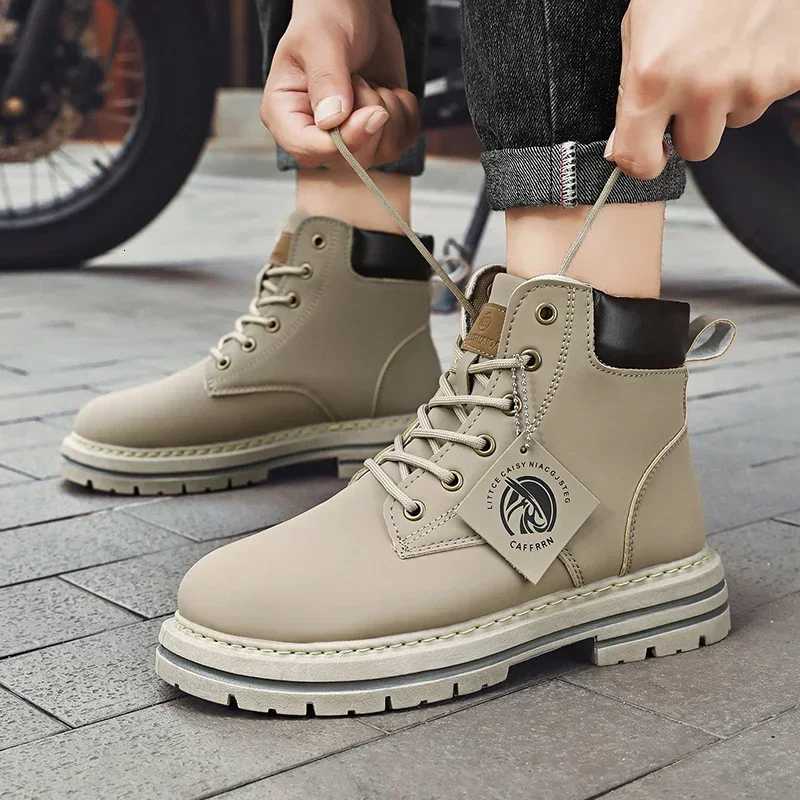 Business Male High Top Shoes Outdoor Botas New Leather Mens Ankle Boots Autumn Winter Motorcycle Boots Classic Mens Sneakers Z251029