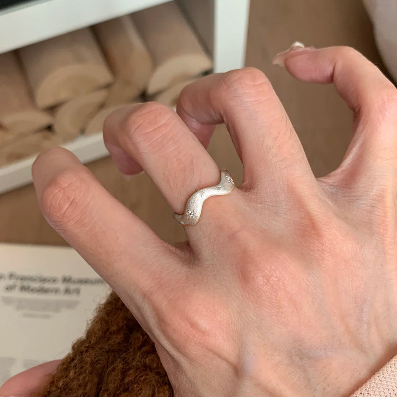 Zircon-set rhombic iris flower wide-open ring, antique vintage finger ring, retro and luxurious style jewelry accessory ddmytues