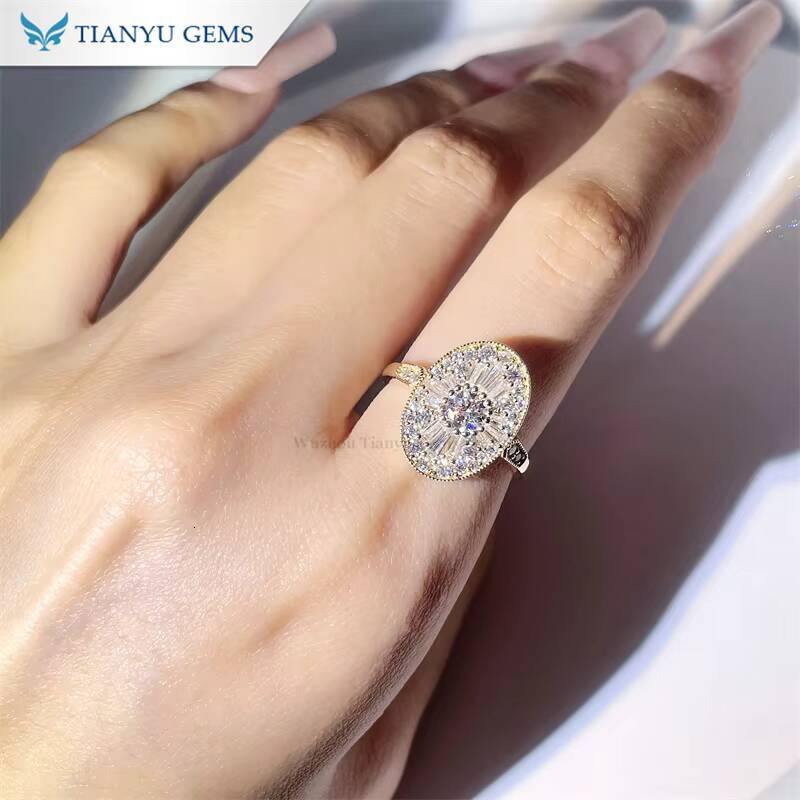 Tianyu Gems 45mm Round and Trapezoid Cut Moissanite 10k14k 18k Yellow Gold Antique Style Jewelry Rings for Women Engagement