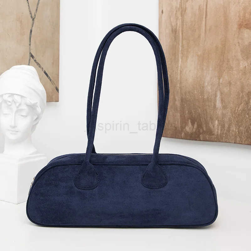 Fashionable New Trendy Small Design Suede Vegan Faux Fur French Bag for Women Soft and Plush Handheld Single Shoulder Bag M251030