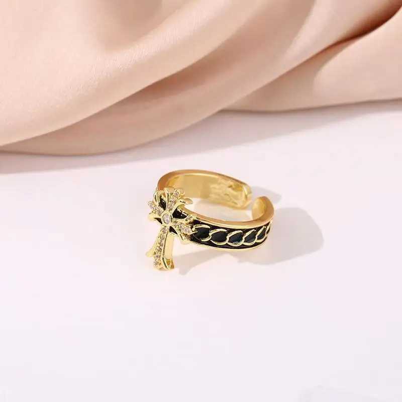 Exquisite Shiney Zircon Cross Rings for Women Men Gothic Geometric Adjustable Ring Vintage Engagement Party Jewelry AccessoriesW251030