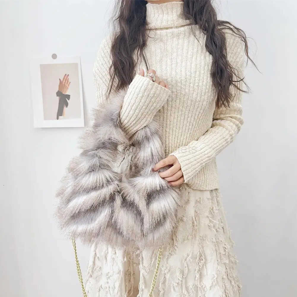 Fuzzy Shoulder Bag Ladies Faux Fur Crossbody Bag Shaggy Fluffy Handbag with Chain Shoulder Strap for Travel Work Shopping Dates M251030