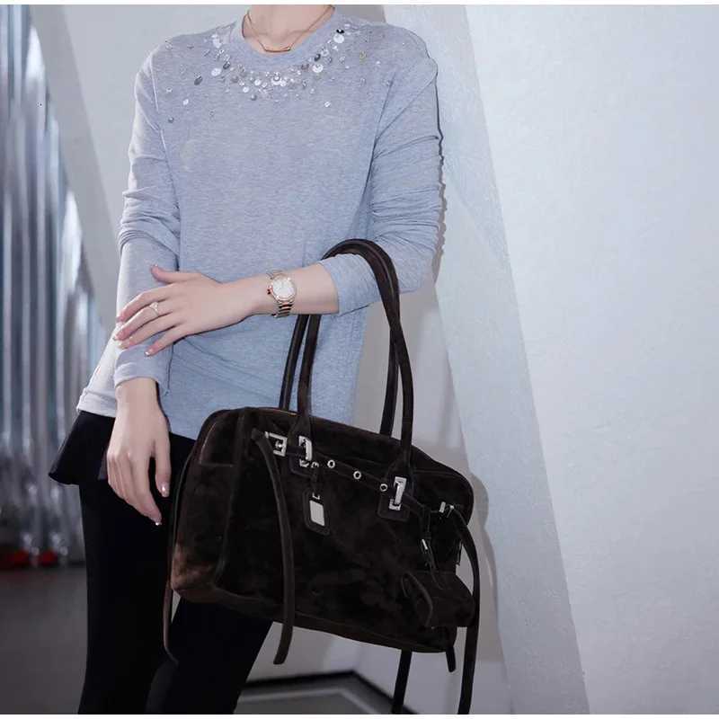 Designer bag Korean Wen Shoder Bag Highend Belt Buckle Design Frosted Tote Bag New Simple Largecapacity Bost Handbag For Wen Y251029