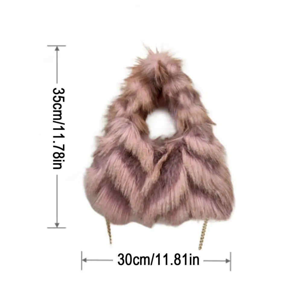 Fuzzy Shoulder Bag Ladies Faux Fur Crossbody Bag Shaggy Fluffy Handbag with Chain Shoulder Strap for Travel Work Shopping Dates M251030