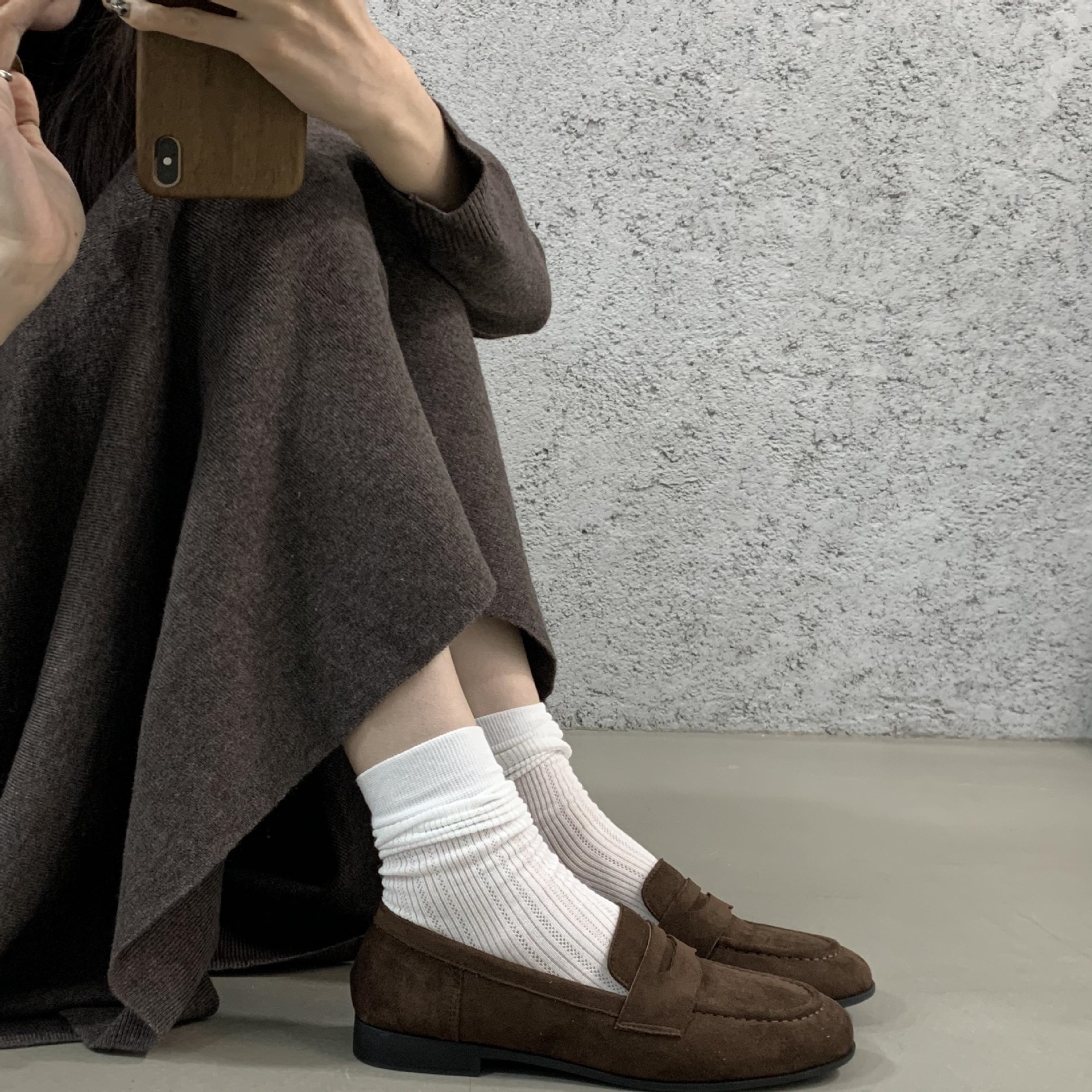 Retro loafers women's new British style one-foot small leather shoes with round toe and thick heels suede shoes