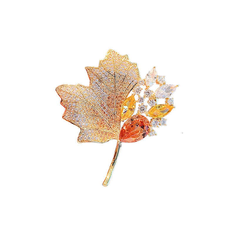 High-end Hollow Crystal for Women, Premium Rhinestone Maple Leaf Brooch Pin, Clothing Accessory