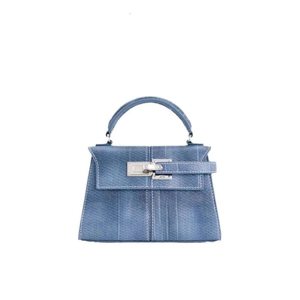 Designer Bags JW PEI Trapezoidal Genuine Leather Women's High-End Versatile Crossbody Fashionable Niche Handbag Commuter Bag Hot Selling