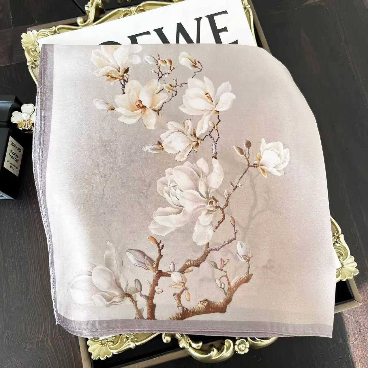 100 Natural Real Silk Scarf Women Print Bandana Square Scarves Wrap Kerchief Mulberry Fashion Summer Beach High Quality HijabW251029