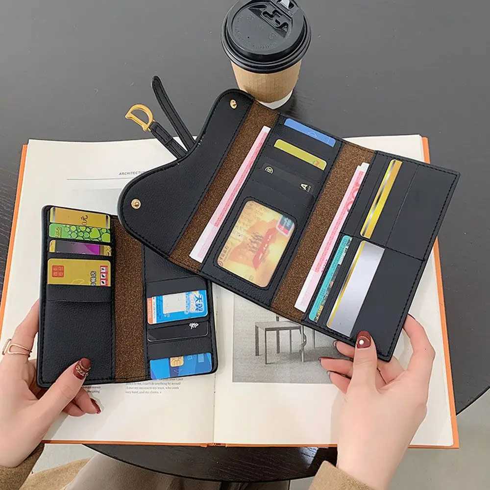 Brand Designer Wallet Wens Wallet Luxury Wens Purse Fi Wallet MtiCard Card Holder Small Coin Purse New Cluh Bag D251030