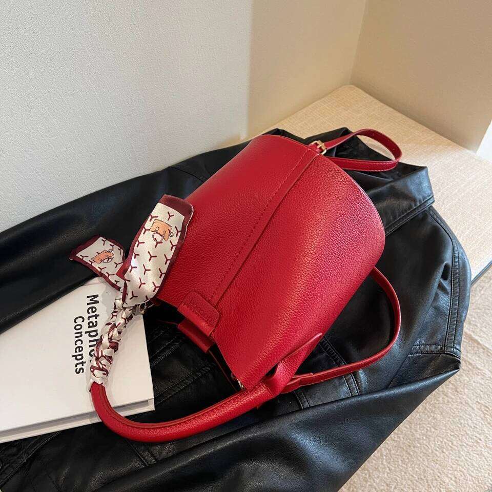 Hot Selling Simplicity High-End Women's Crossbody Pu Material Versatile Bucket Bag Fashion Handbag Commuting