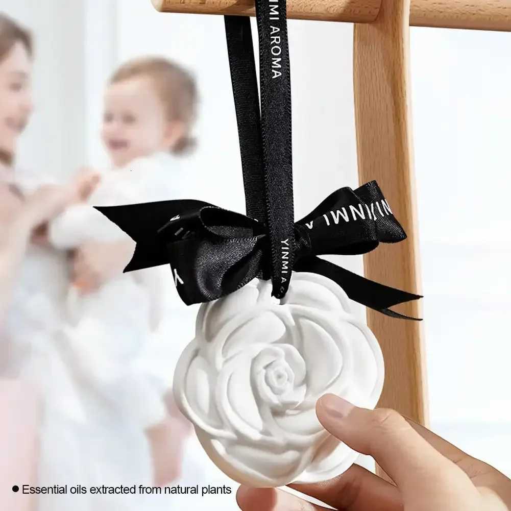 Camellia Flower Solid Air Purifying Balm Aromatherapy Plaster Wax Tablet Wardrobe Deodorizer Aromatic Air Freshener Longlasting W251030