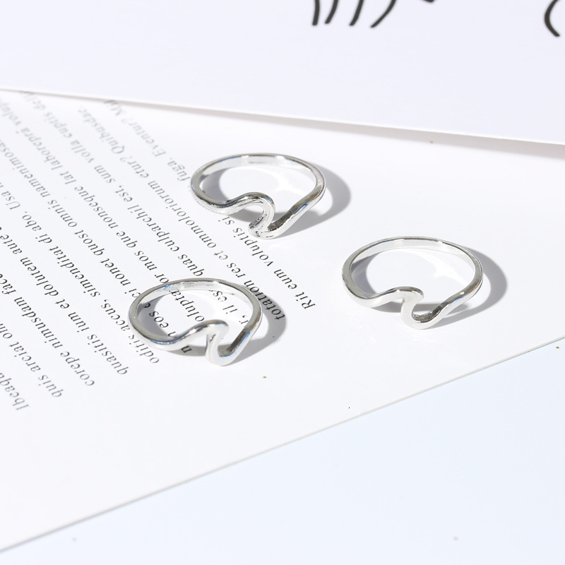 Fashion Geometric Personality Simple Ring Women Wave Hand Jewelry Creative New Accessory