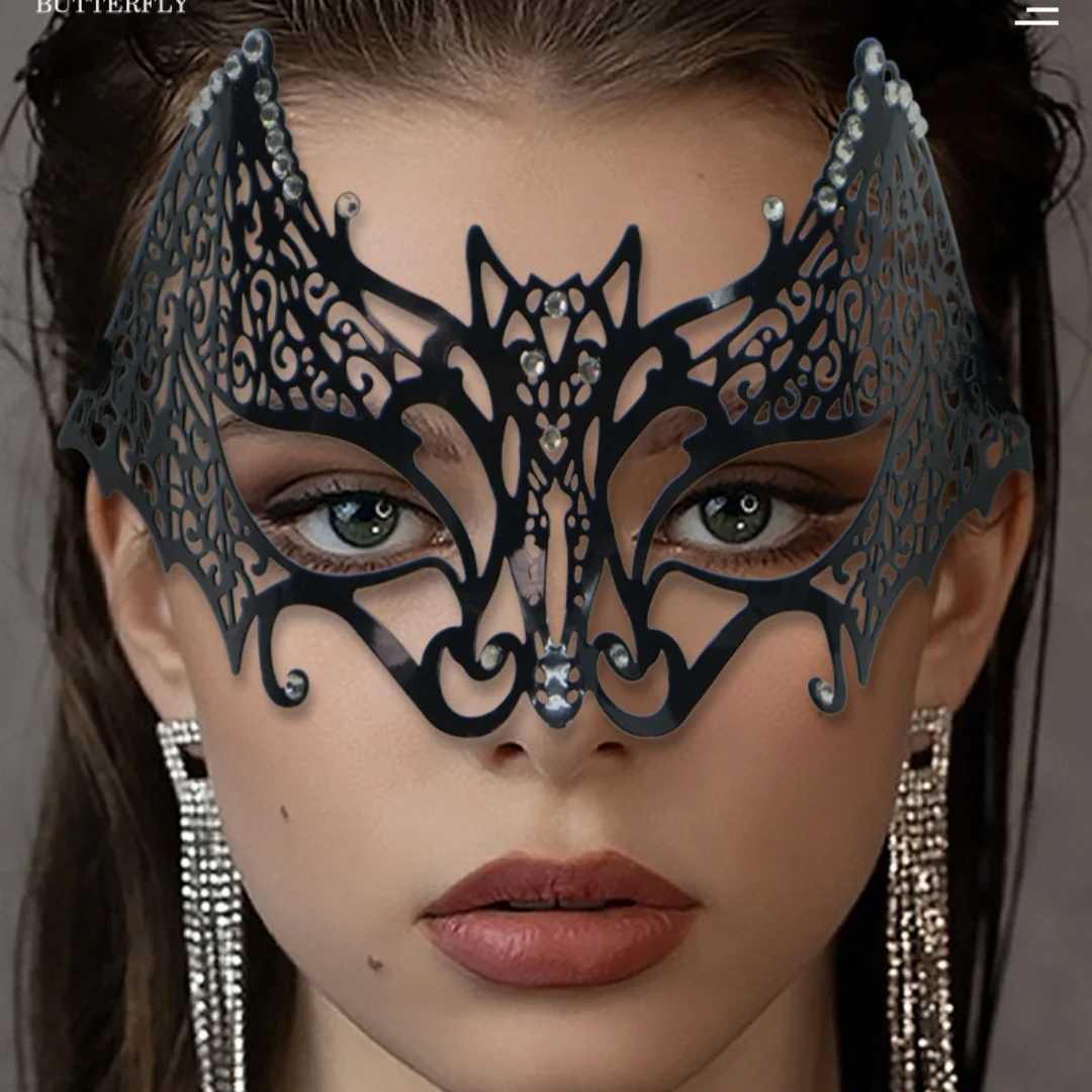 Diamond Encrusted Iron Half Face Bat Mask Sexy Carnival Masquerade Ball Halloween Party Gothic Steampunk Eye MaskW251029