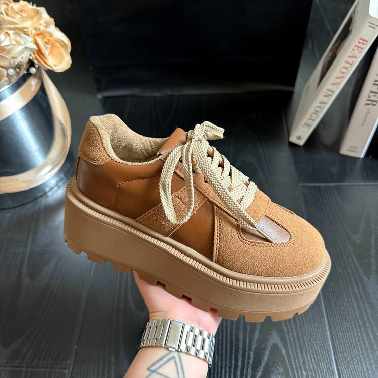 Heightened platform shoes women's simple and versatile casual sports shoes fashionable retro German training shoes2025