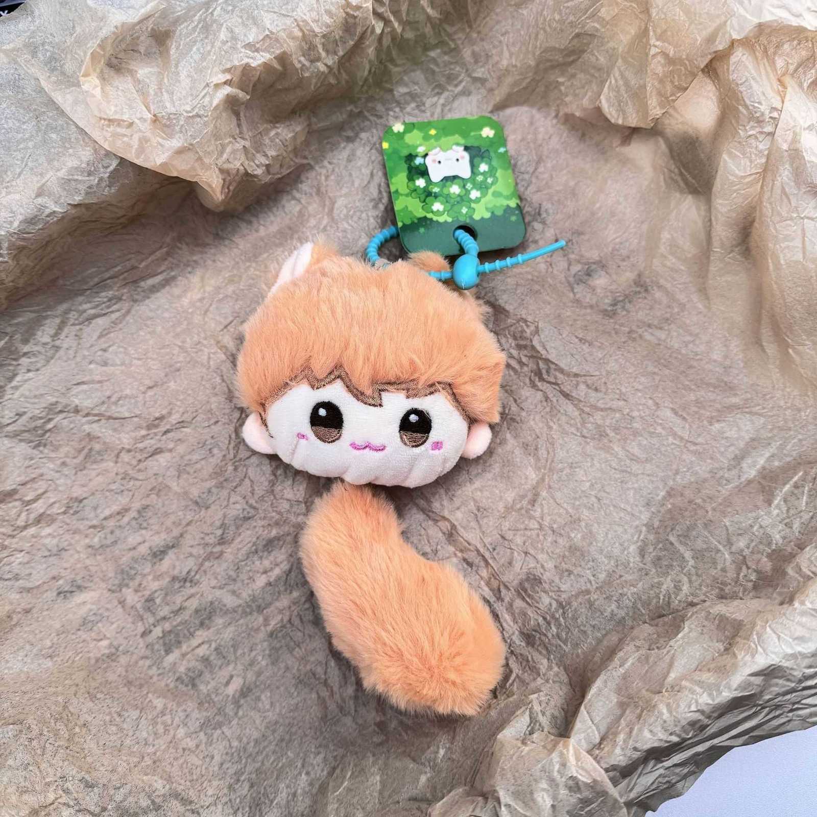 Cosplay keychain with secondary world accessories and deep space doll plush toy X250415