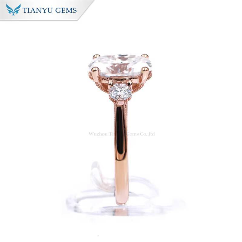 Tianyu Gems Custom Made 710mm 25ct Oval Cut DEF VVS1 Moissanite 18k Rose Gold and Lab Sapphire Fashion Jewelry Rings for Girls