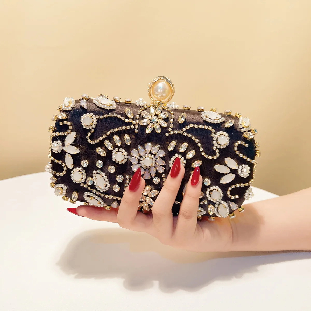 Vintage Style Embroidery Satin Evening Bags Rhinestones Party Small Clutch Handbags Metal Pearl Diamonds Flap Golden Purse 251023