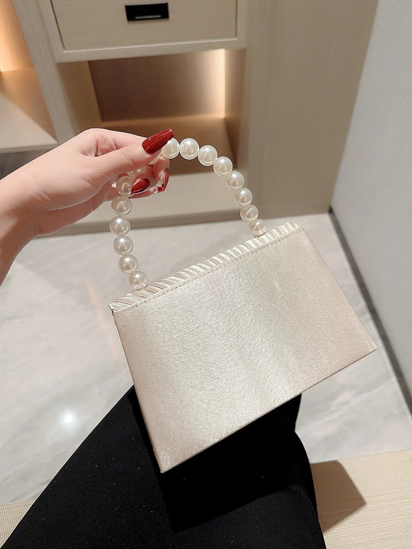 Womens Classic Pleated Satin Handheld Evening Bag Pearl Handle Decorated Dress Bag Evening Bag Chain Bag Wedding Bag Party Pro 251023